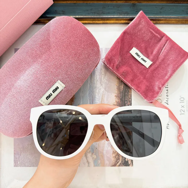 スーパーコピー ミュウミュウ サングラス