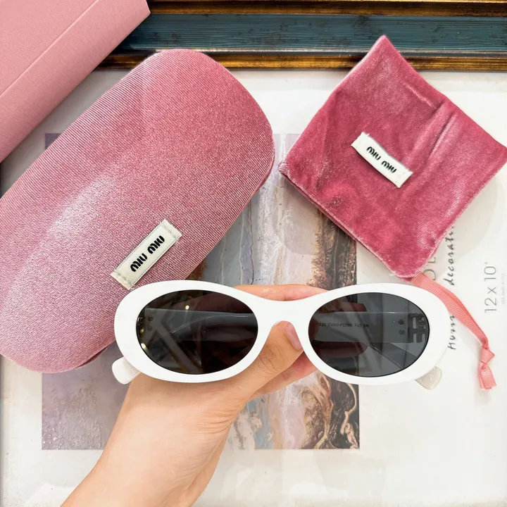 スーパーコピー ミュウミュウ サングラス