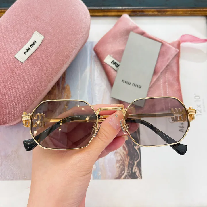 スーパーコピー ミュウミュウ サングラス