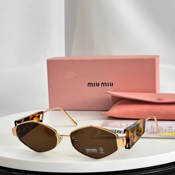 スーパーコピー ミュウミュウ サングラス