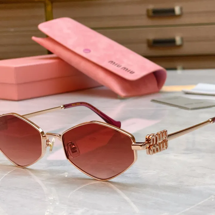 スーパーコピー ミュウミュウ サングラス