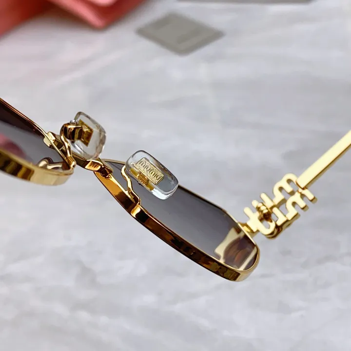 スーパーコピー ミュウミュウ サングラス