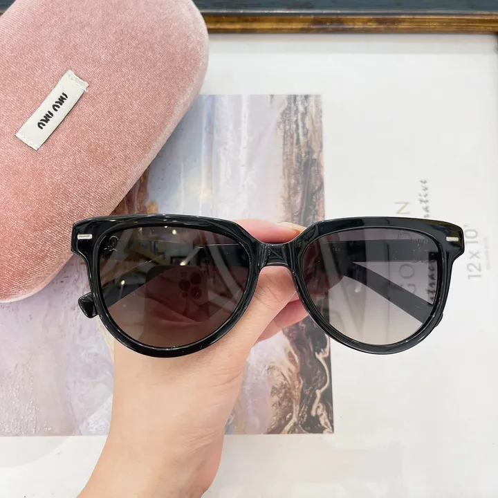 スーパーコピー ミュウミュウ サングラス