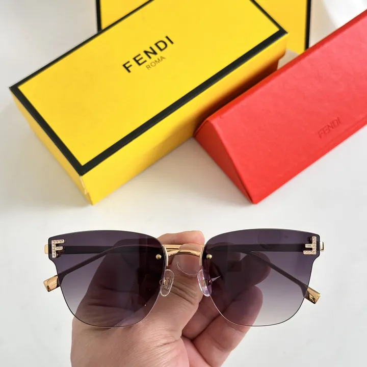 スーパーコピー フェンディ サングラス