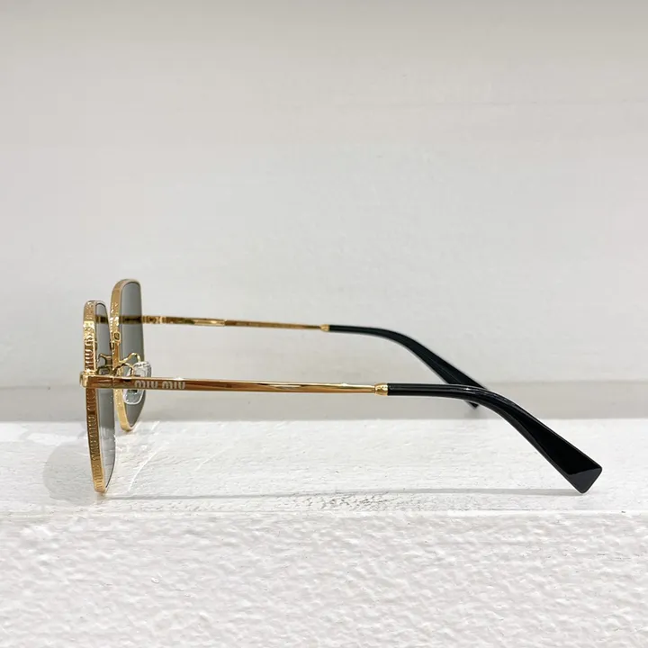 スーパーコピー ミュウミュウ サングラス