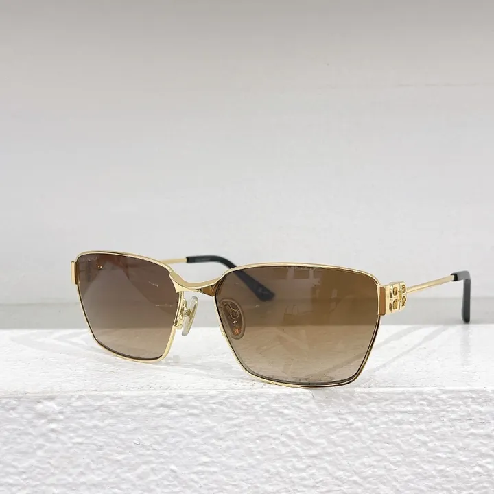 スーパーコピー バレンシアガ サングラス