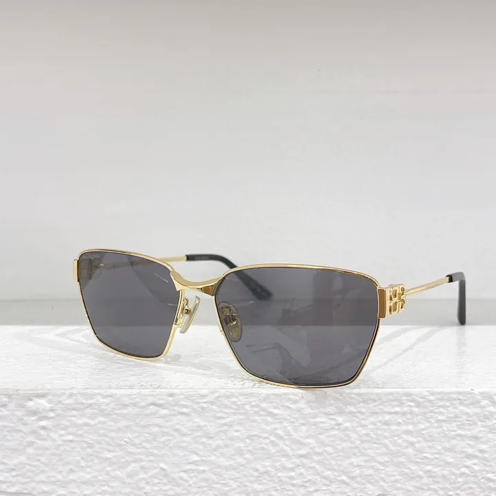 スーパーコピー バレンシアガ サングラス