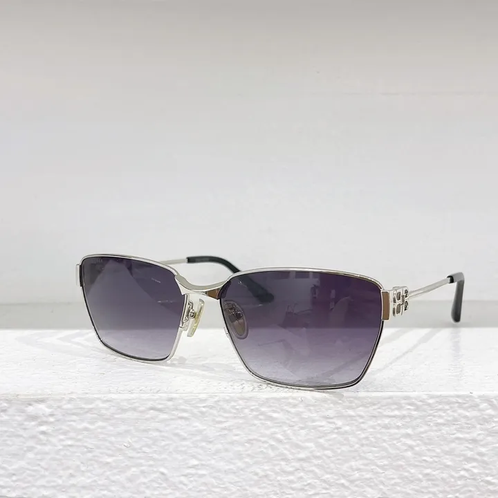 スーパーコピー バレンシアガ サングラス