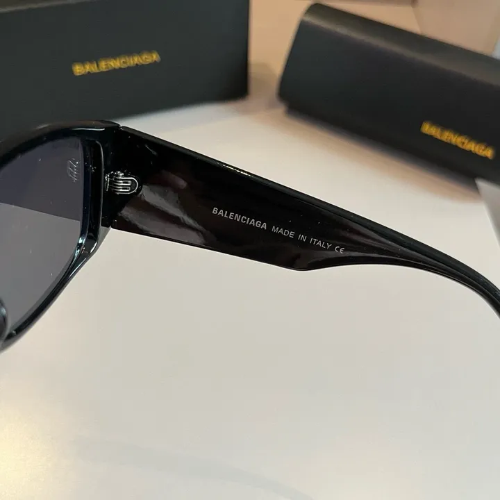 スーパーコピー バレンシアガ サングラス