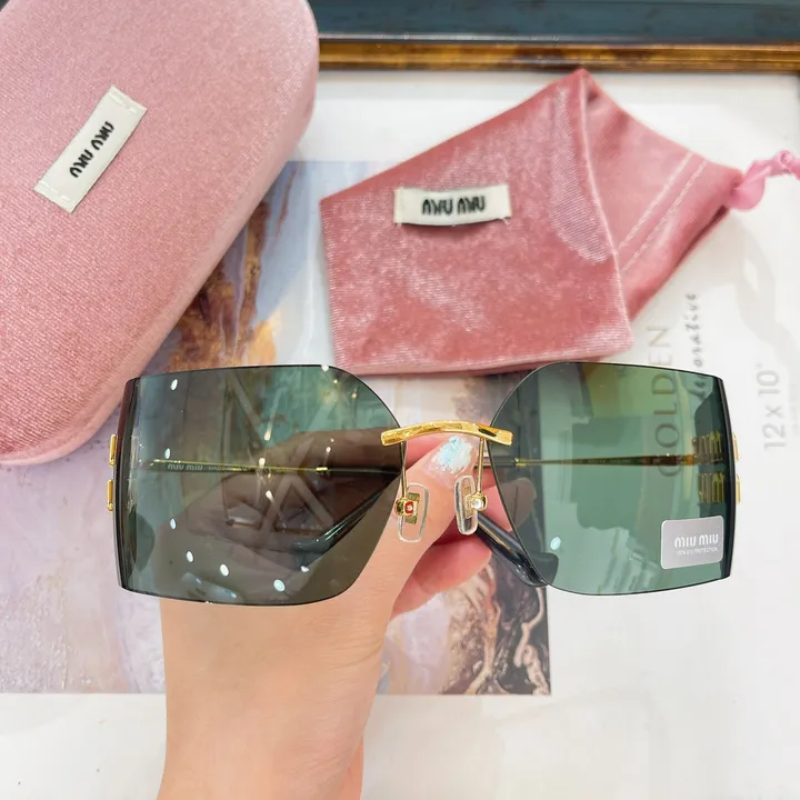 スーパーコピー ミュウミュウ サングラス
