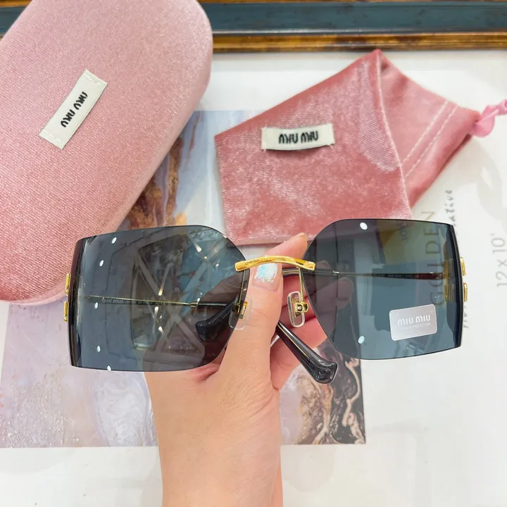 スーパーコピー ミュウミュウ サングラス