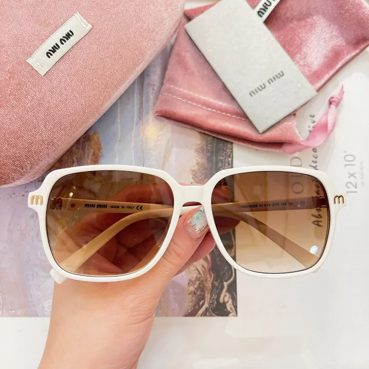 スーパーコピー ミュウミュウ サングラス