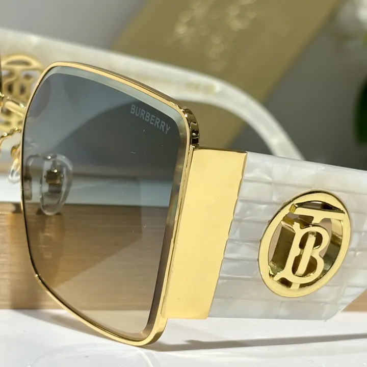 スーパーコピー バーバリー ス サングラス