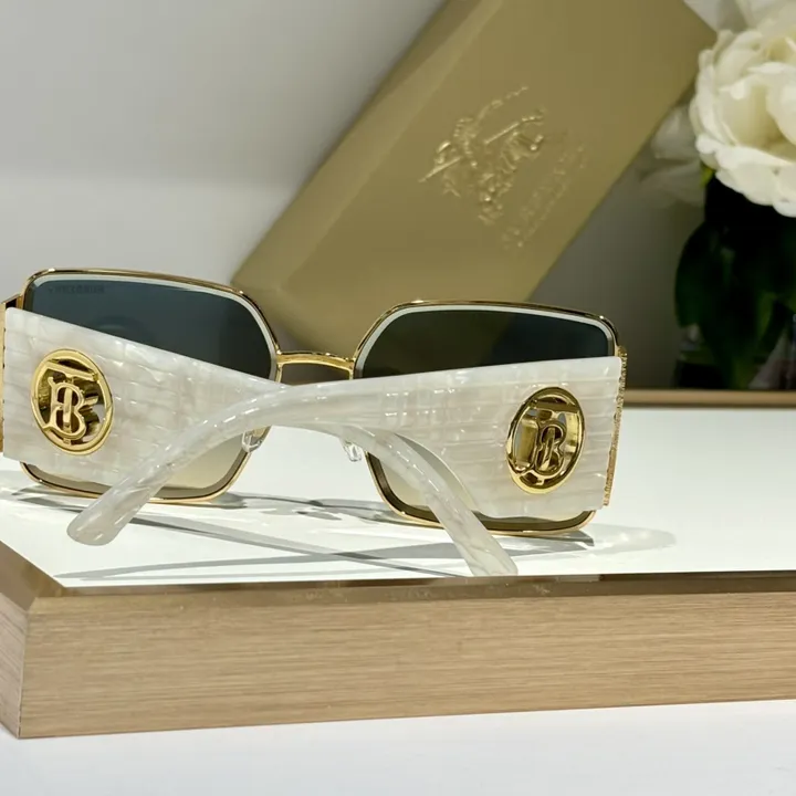 スーパーコピー バーバリー ス サングラス