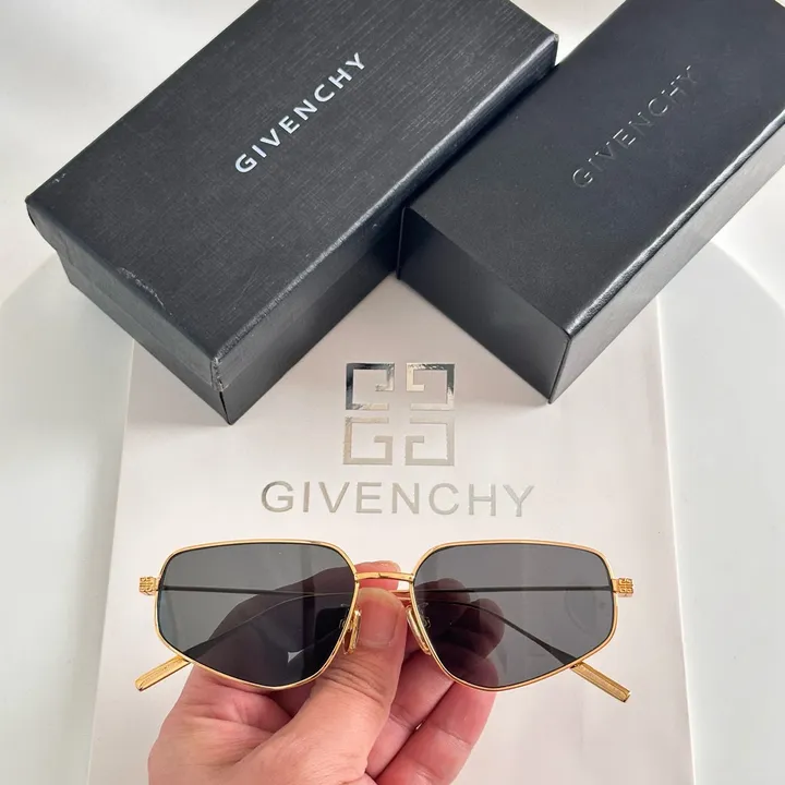 スーパーコピー ジバンシィ サングラス