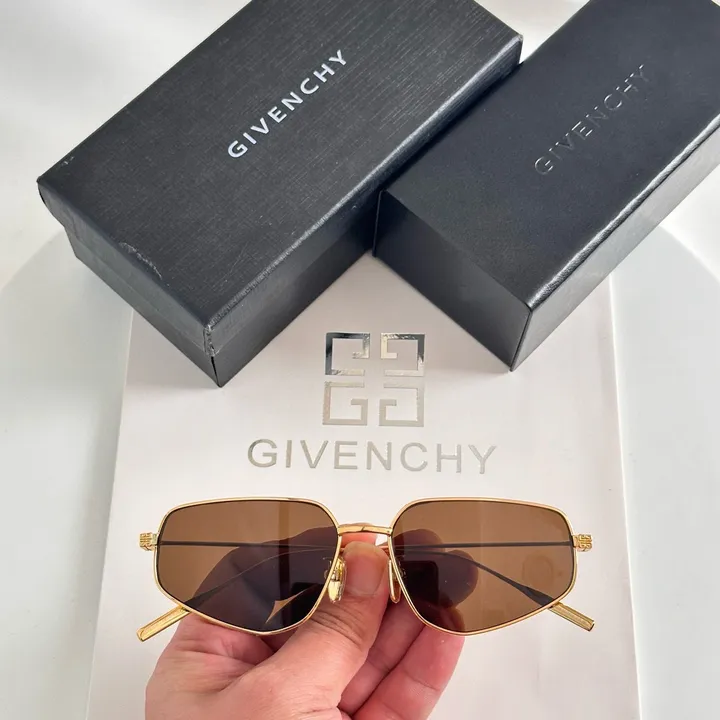 スーパーコピー ジバンシィ サングラス