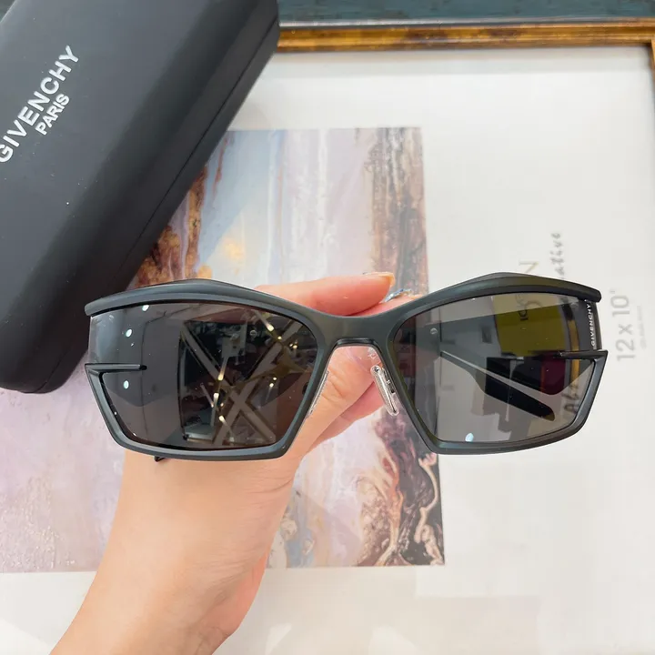 スーパーコピー バレンシアガ サングラス