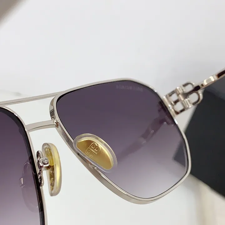 スーパーコピー バレンシアガ サングラス