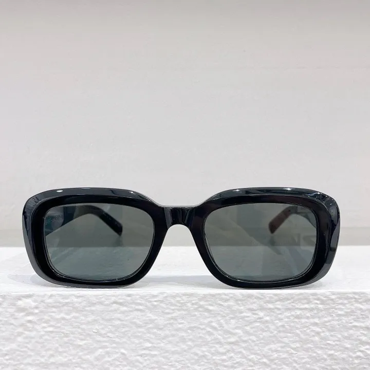 スーパーコピー ジバンシィ サングラス