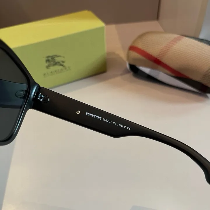 スーパーコピー バーバリー ス サングラス