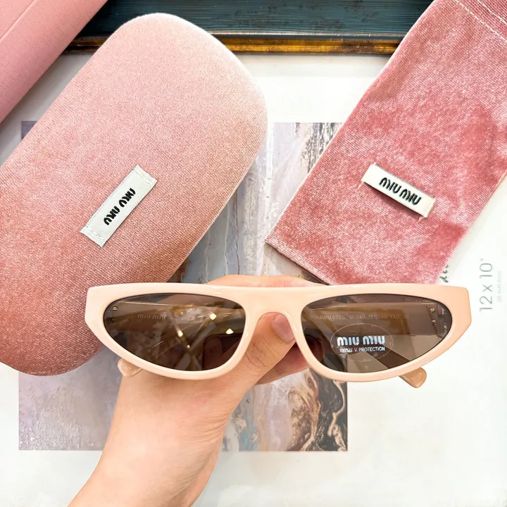 スーパーコピー ミュウミュウ サングラス