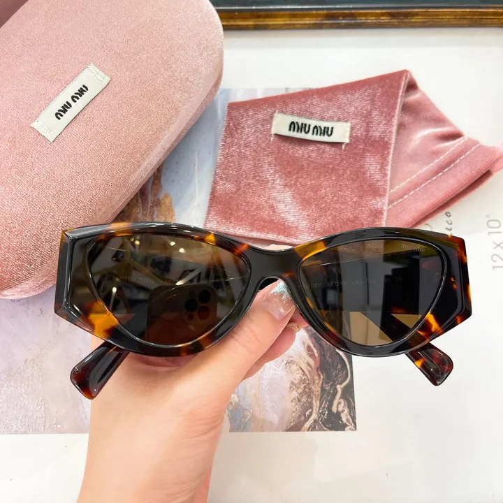 スーパーコピー ミュウミュウ サングラス