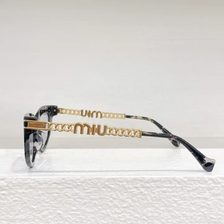スーパーコピー ミュウミュウ サングラス