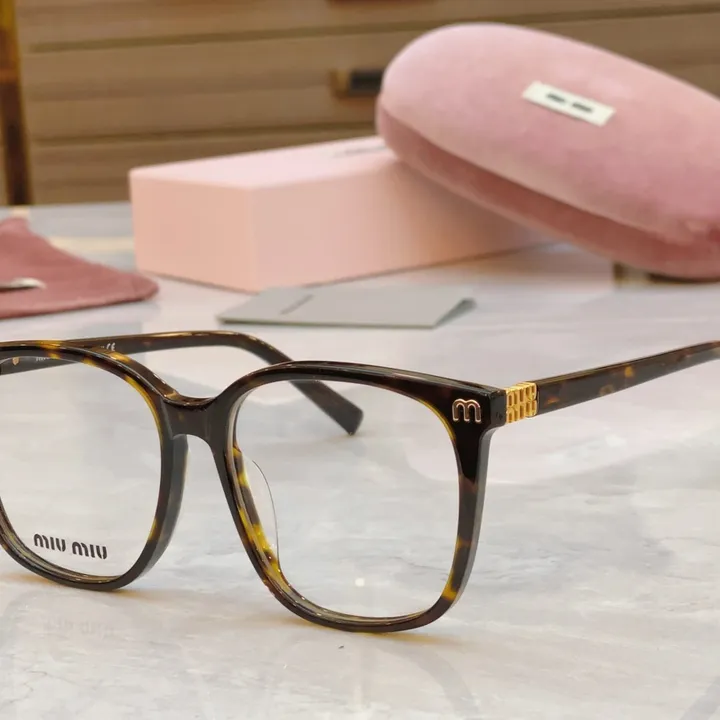 スーパーコピー ミュウミュウ サングラス