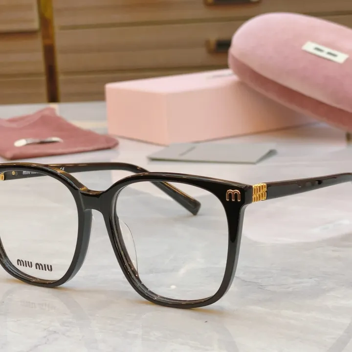 スーパーコピー ミュウミュウ サングラス