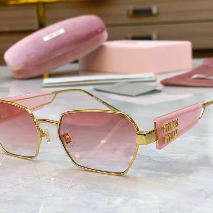 スーパーコピー ミュウミュウ サングラス