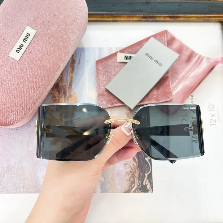 スーパーコピー ミュウミュウ サングラス