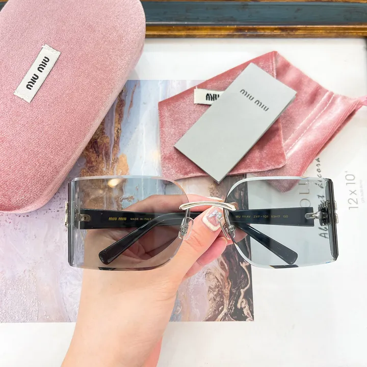 スーパーコピー ミュウミュウ サングラス