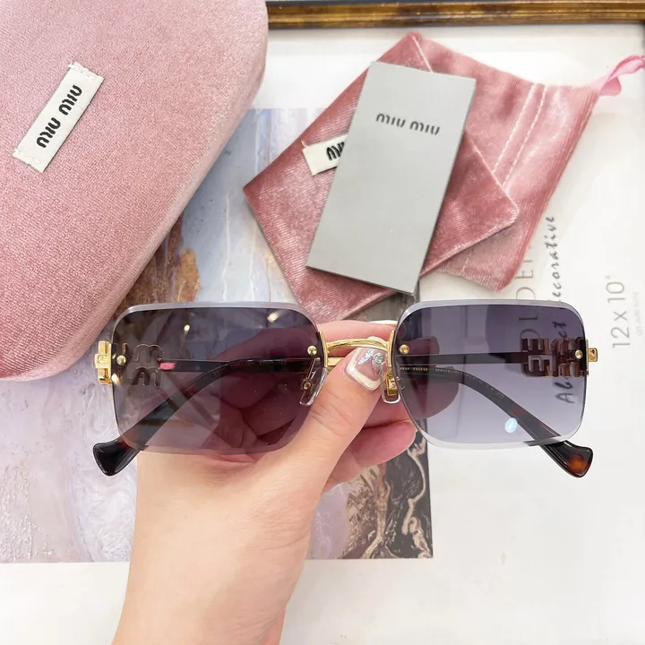 スーパーコピー ミュウミュウ サングラス