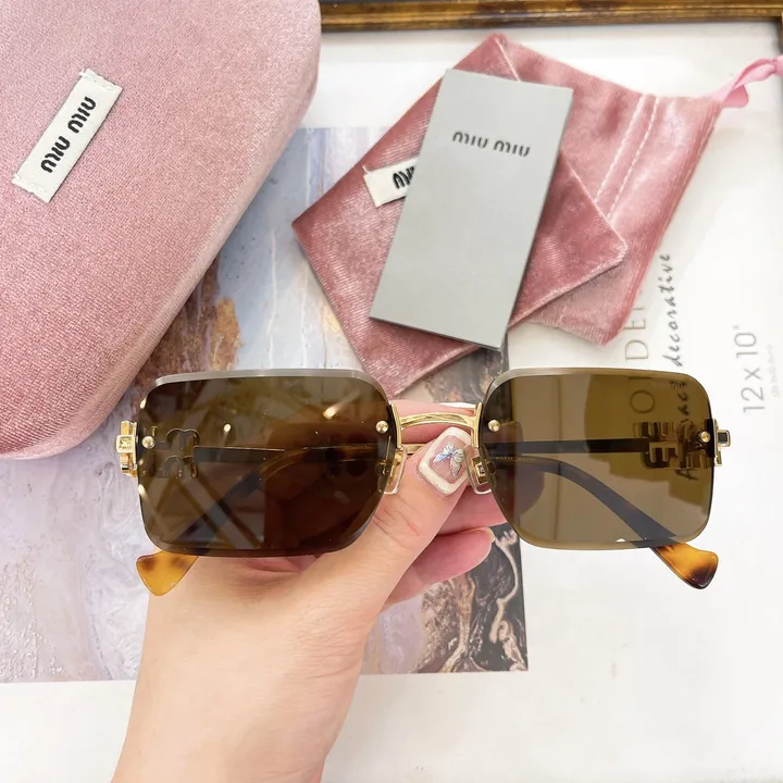 スーパーコピー ミュウミュウ サングラス