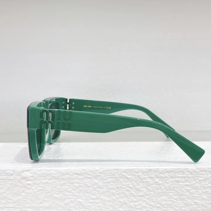 スーパーコピー ミュウミュウ サングラス