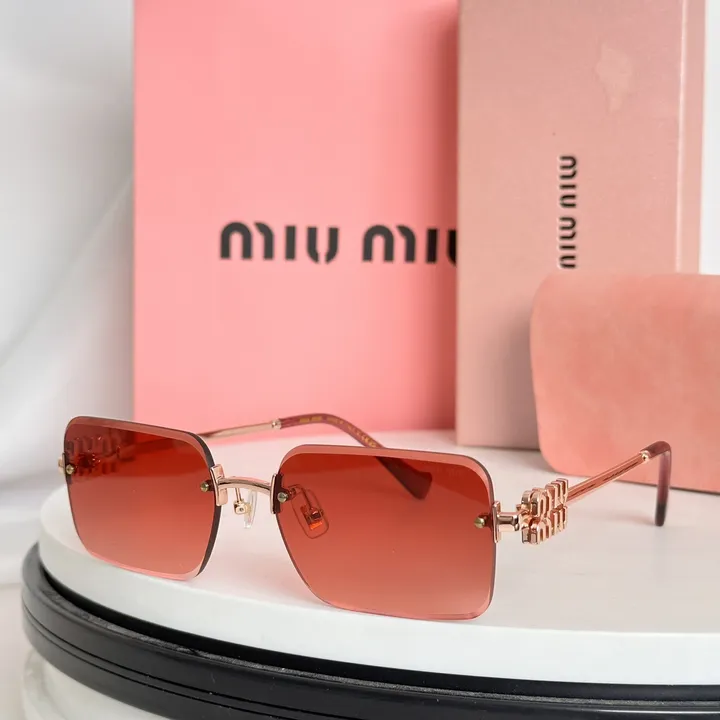 スーパーコピー ミュウミュウ サングラス