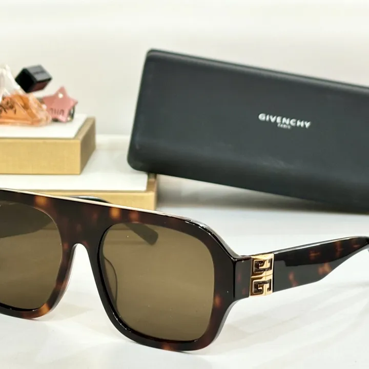 スーパーコピー バレンシアガ サングラス