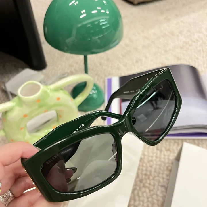 スーパーコピー バレンシアガ サングラス