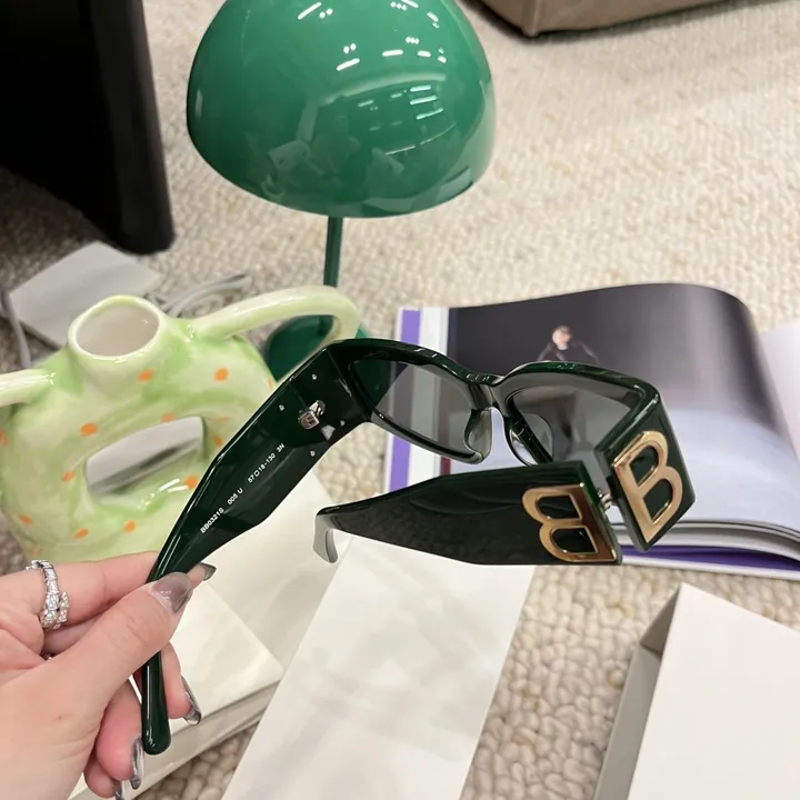 スーパーコピー バレンシアガ サングラス