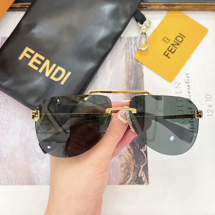 スーパーコピー フェンディ サングラス