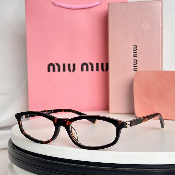 スーパーコピー ミュウミュウ サングラス