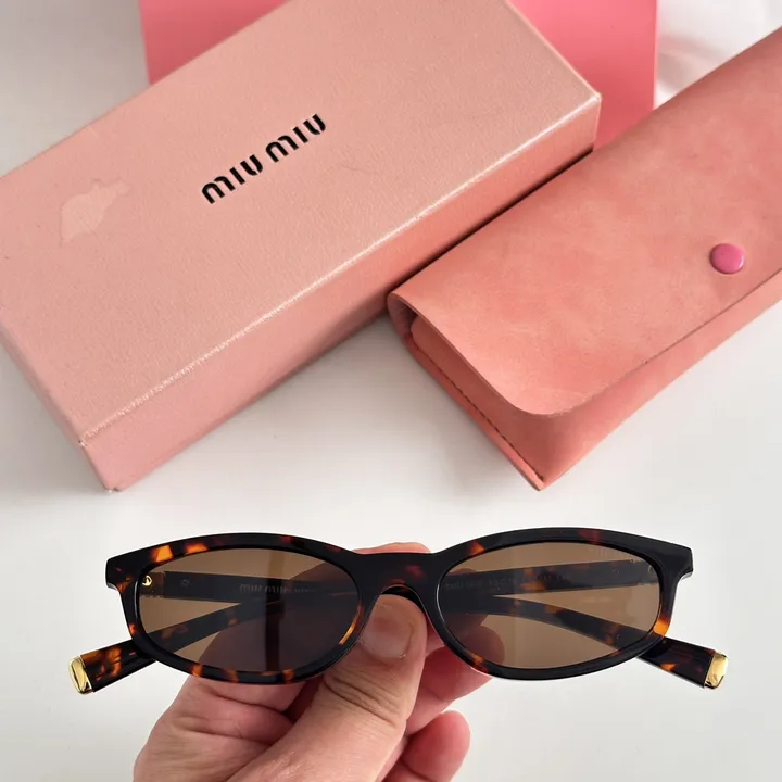 スーパーコピー ミュウミュウ サングラス