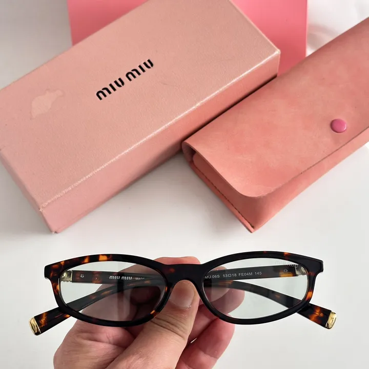 スーパーコピー ミュウミュウ サングラス