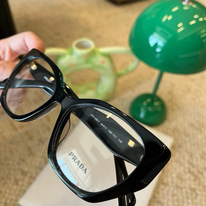 スーパーコピー プラダ サングラス