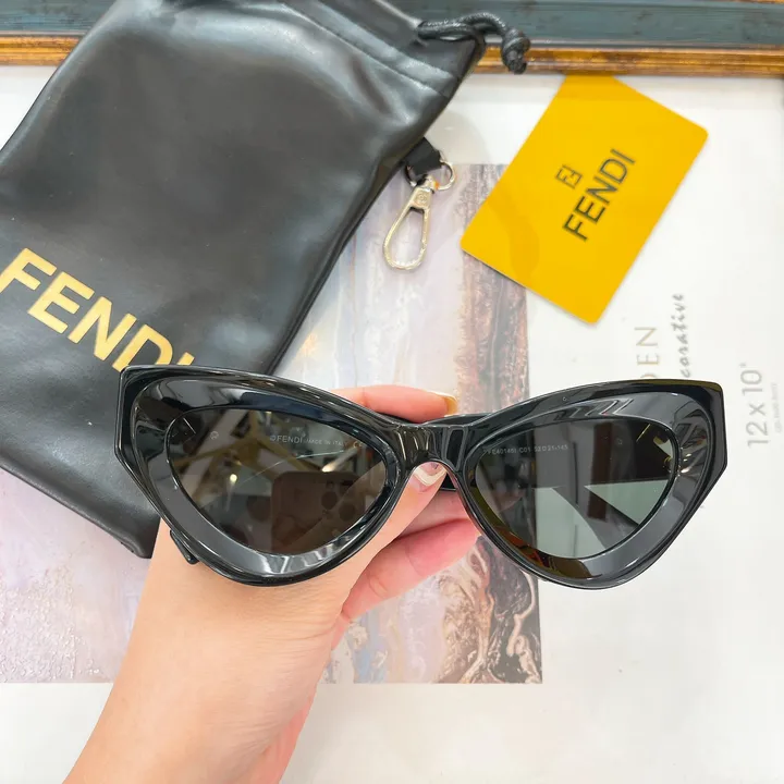 スーパーコピー フェンディ サングラス