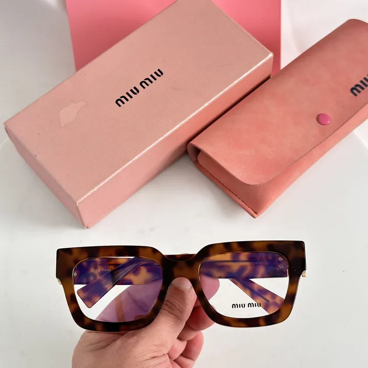 スーパーコピー ミュウミュウ サングラス