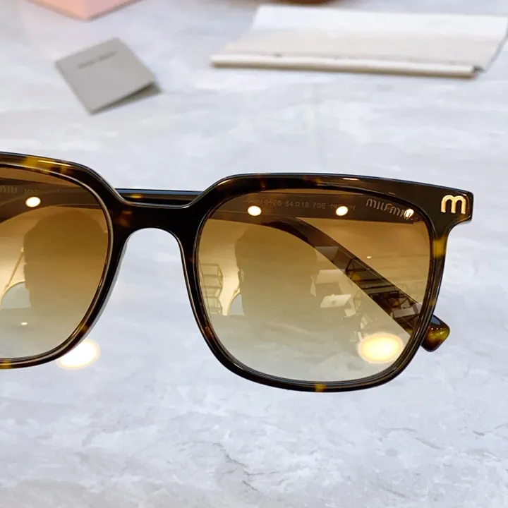 スーパーコピー ミュウミュウ サングラス