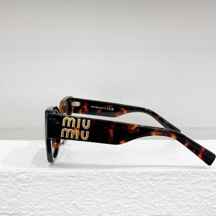 スーパーコピー ミュウミュウ サングラス