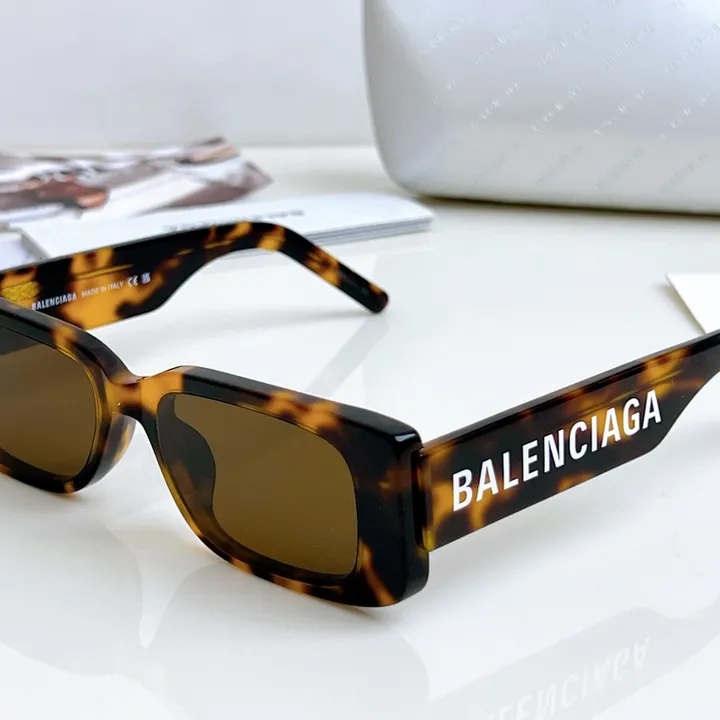 スーパーコピー バレンシアガ サングラス