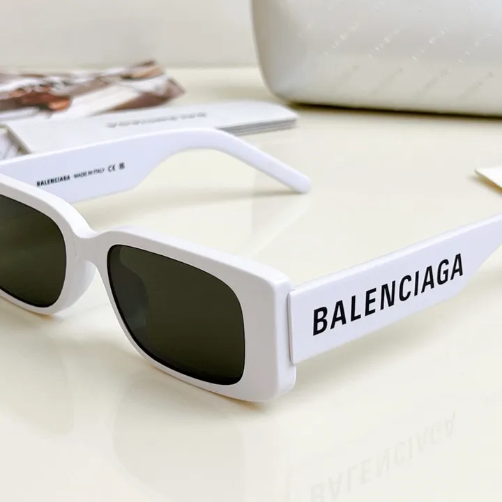 スーパーコピー バレンシアガ サングラス